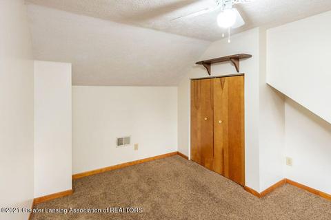 5686 School St, Haslett, MI 48840 photo 24