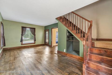 318 E Middle St, Williamston, MI 48895 photo 11