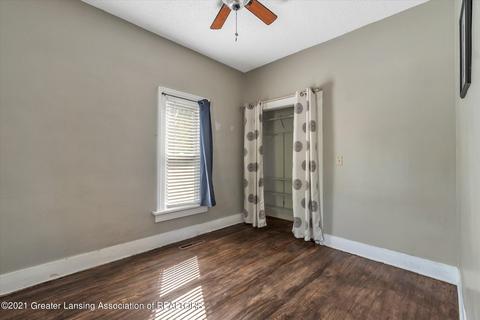 318 E Middle St, Williamston, MI 48895 photo 12