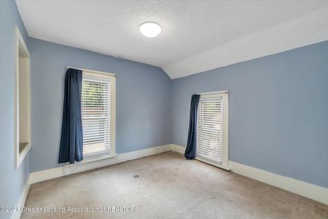 318 E Middle St, Williamston, MI 48895 photo 24