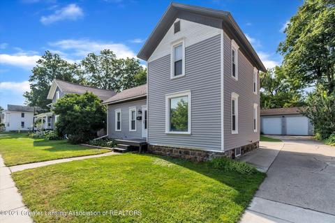 318 E Middle St, Williamston, MI 48895 photo 4