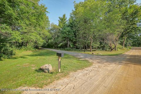 9224 Warner Rd, Haslett, MI 48840 photo 5