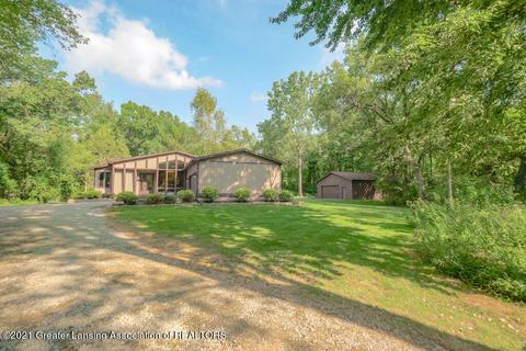 9224 Warner Rd, Haslett, MI 48840 photo 2