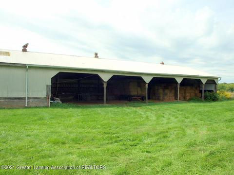 9581 E Prior Rd, Durand, MI 48429 photo 3
