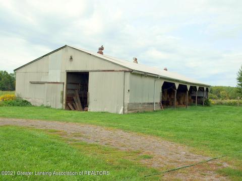 9581 E Prior Rd, Durand, MI 48429 photo 2