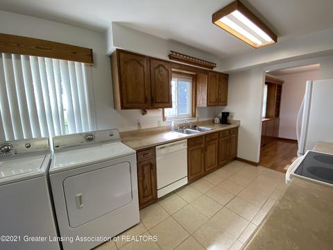 1223 S Dewitt Rd, Saint Johns, MI 48879 photo 11