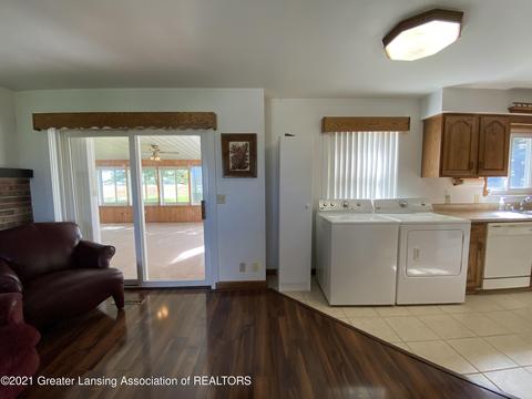 1223 S Dewitt Rd, Saint Johns, MI 48879 photo 10