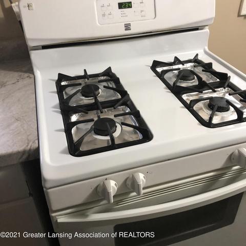 1428 Lyons Ave, Lansing, MI 48910 photo 6