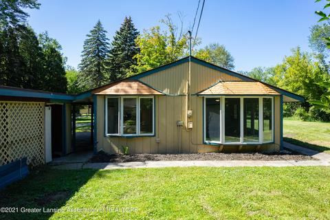 6185 Marsh Rd, Haslett, MI 48840 photo 2