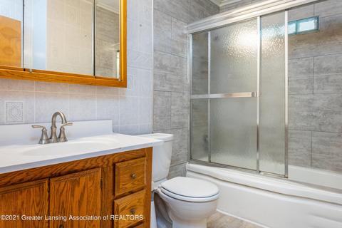 6185 Marsh Rd, Haslett, MI 48840 photo 27