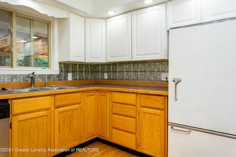 6185 Marsh Rd, Haslett, MI 48840 photo 25