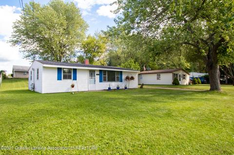 819 Pine St, Dewitt, MI 48820 photo 4