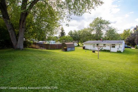 819 Pine St, Dewitt, MI 48820 photo 31