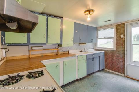 819 Pine St, Dewitt, MI 48820 photo 15