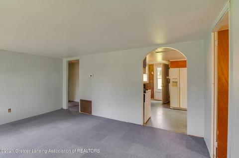 819 Pine St, Dewitt, MI 48820 photo 8