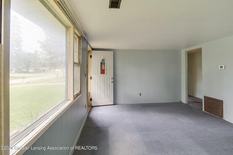 819 Pine St, Dewitt, MI 48820 photo 6