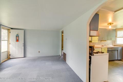 819 Pine St, Dewitt, MI 48820 photo 11