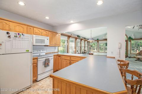 9301 E M 21, Ovid, MI 48866 photo 3