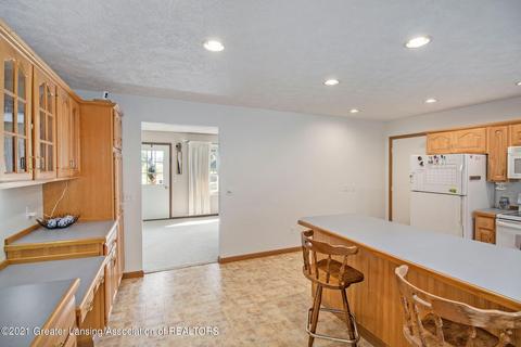 9301 E M 21, Ovid, MI 48866 photo 4