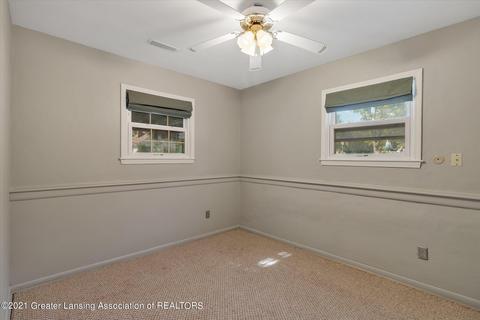 643 Paris Ave, Lansing, MI 48910 photo 22