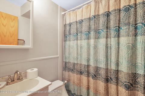 643 Paris Ave, Lansing, MI 48910 photo 23