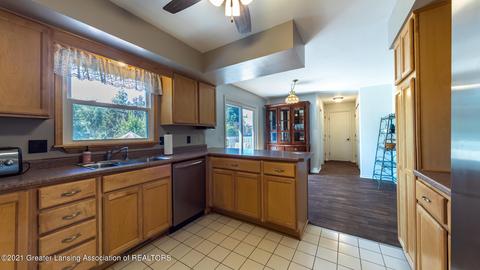 3235 Old Hickory Trl, Dewitt, MI 48820 photo 11