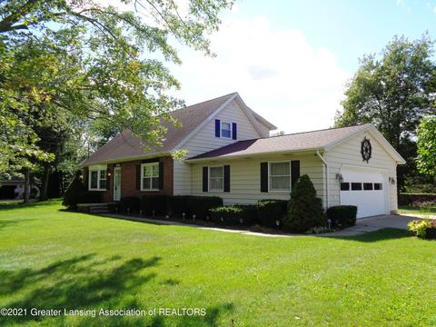 13002 Shadybrook Ln, Dewitt, MI 48820 photo 2