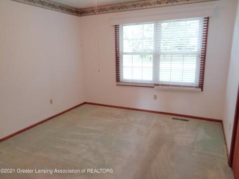 13002 Shadybrook Ln, Dewitt, MI 48820 photo 11