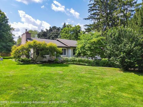 1302 James Ave, Williamston, MI 48895 photo 1