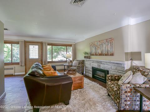 1302 James Ave, Williamston, MI 48895 photo 5