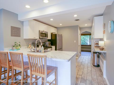 1302 James Ave, Williamston, MI 48895 photo 8