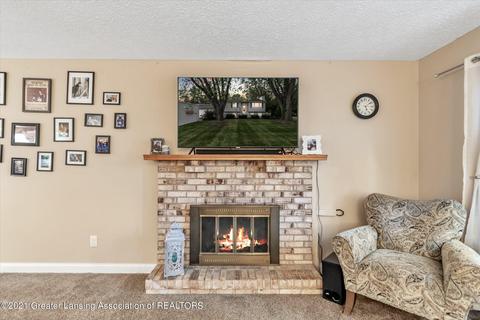 4083 W Herbison Rd, Dewitt, MI 48820 photo 8