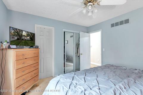 4083 W Herbison Rd, Dewitt, MI 48820 photo 23