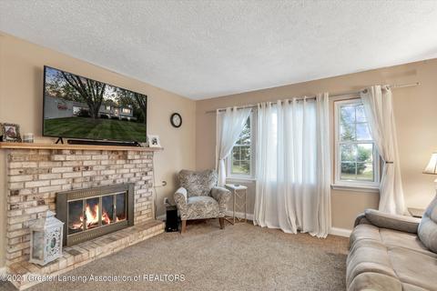 4083 W Herbison Rd, Dewitt, MI 48820 photo 7