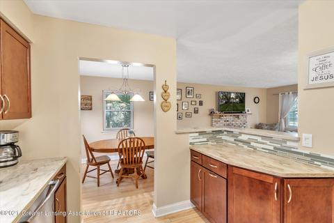 4083 W Herbison Rd, Dewitt, MI 48820 photo 14