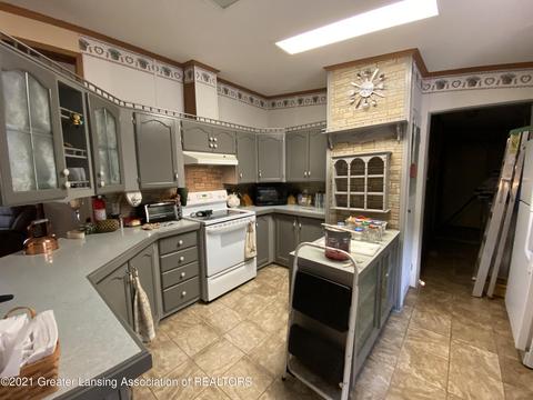 5605 High St, Bath, MI 48808 photo 12