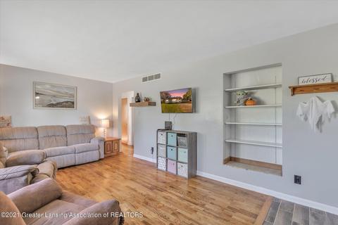 2082 E Alward Rd, Dewitt, MI 48820 photo 6
