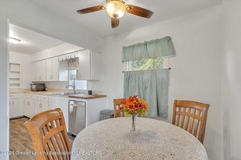 2082 E Alward Rd, Dewitt, MI 48820 photo 10