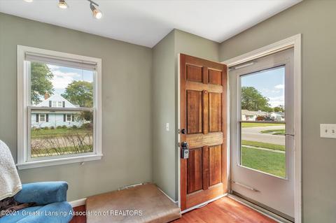 817 Mitchell Ave, Lansing, MI 48917 photo 6