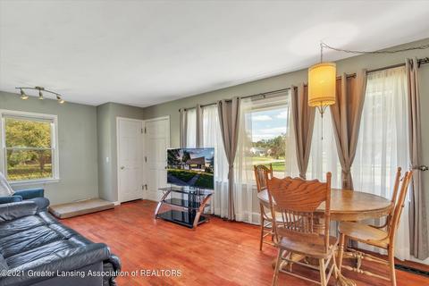 817 Mitchell Ave, Lansing, MI 48917 photo 9