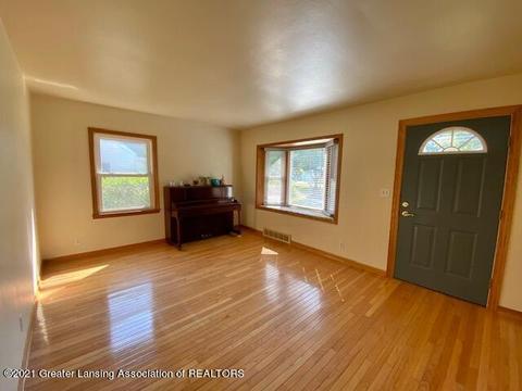 4162 Watson Ave, Holt, MI 48842 photo 6