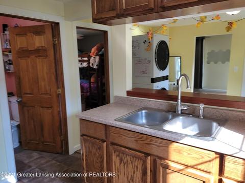 540 E Cavanaugh Rd, Lansing, MI 48910 photo 11