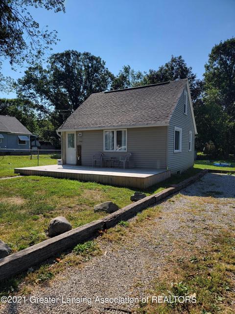 540 E Cavanaugh Rd, Lansing, MI 48910 photo 1