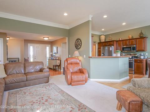 1221 Lobelia Ln, Dewitt, MI 48820 photo 4