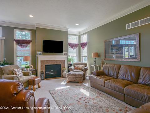 1221 Lobelia Ln, Dewitt, MI 48820 photo 5