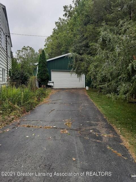 4355 Clise Rd, Bath, MI 48808 photo 3