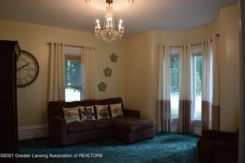 227 E First St, Perry, MI 48872 photo 8