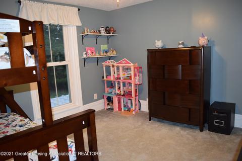 227 E First St, Perry, MI 48872 photo 24