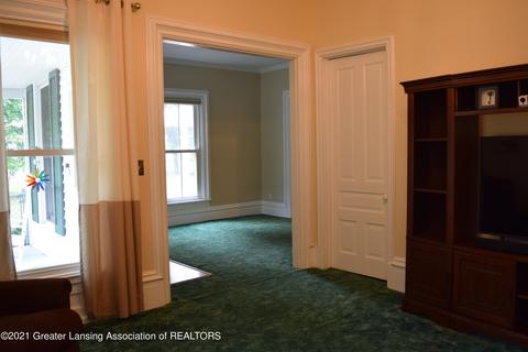 227 E First St, Perry, MI 48872 photo 9