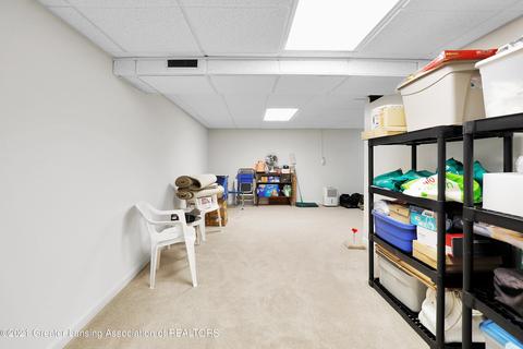 6301 Beechfield Dr, Lansing, MI 48911 photo 18